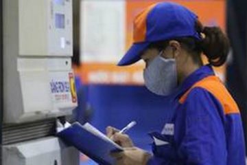Giá xăng, dầu giảm từ 15h chiều nay