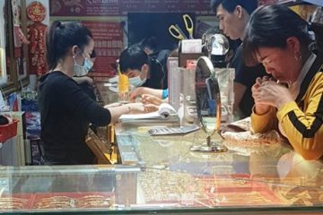 Giá vàng hôm nay 05/02 giảm sâu
